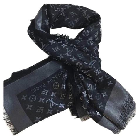 chale monogram louis vuitton|Châle Monogram Louis Vuitton Scarves for Women.